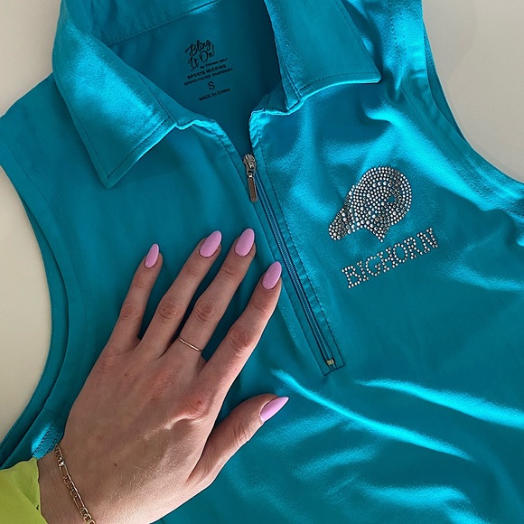 BLING IT ON! Turquoise Ladies Golf Top - NWT - Picture 2 of 7